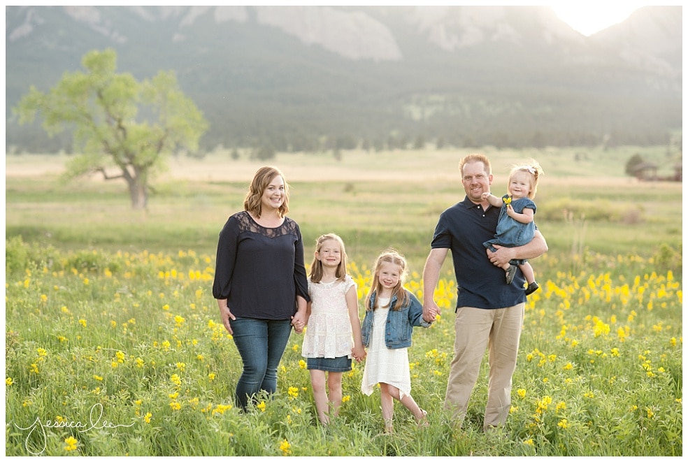 louisville colorado family photographer, family of five in field