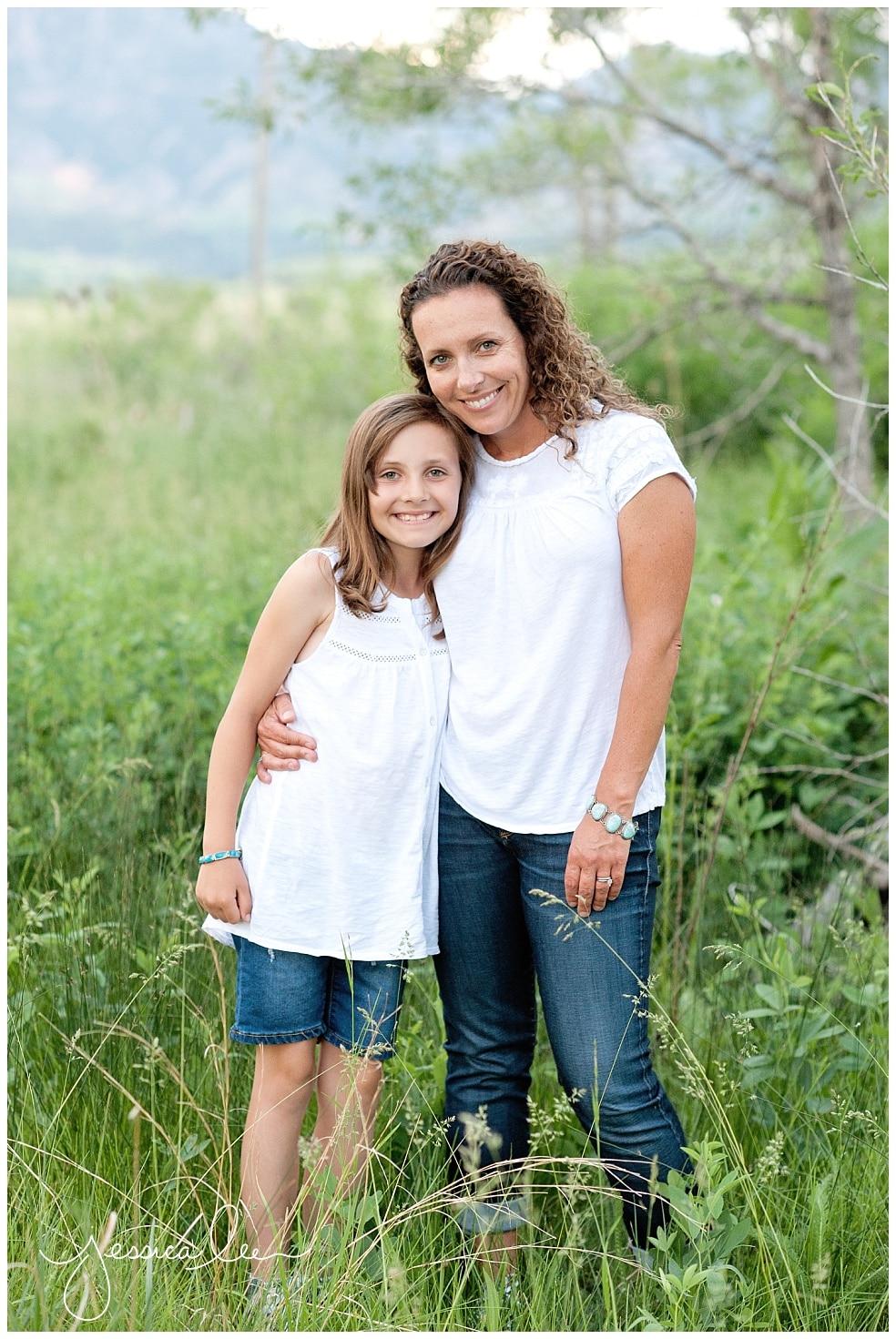 Family photographer longmont, mom and daughter