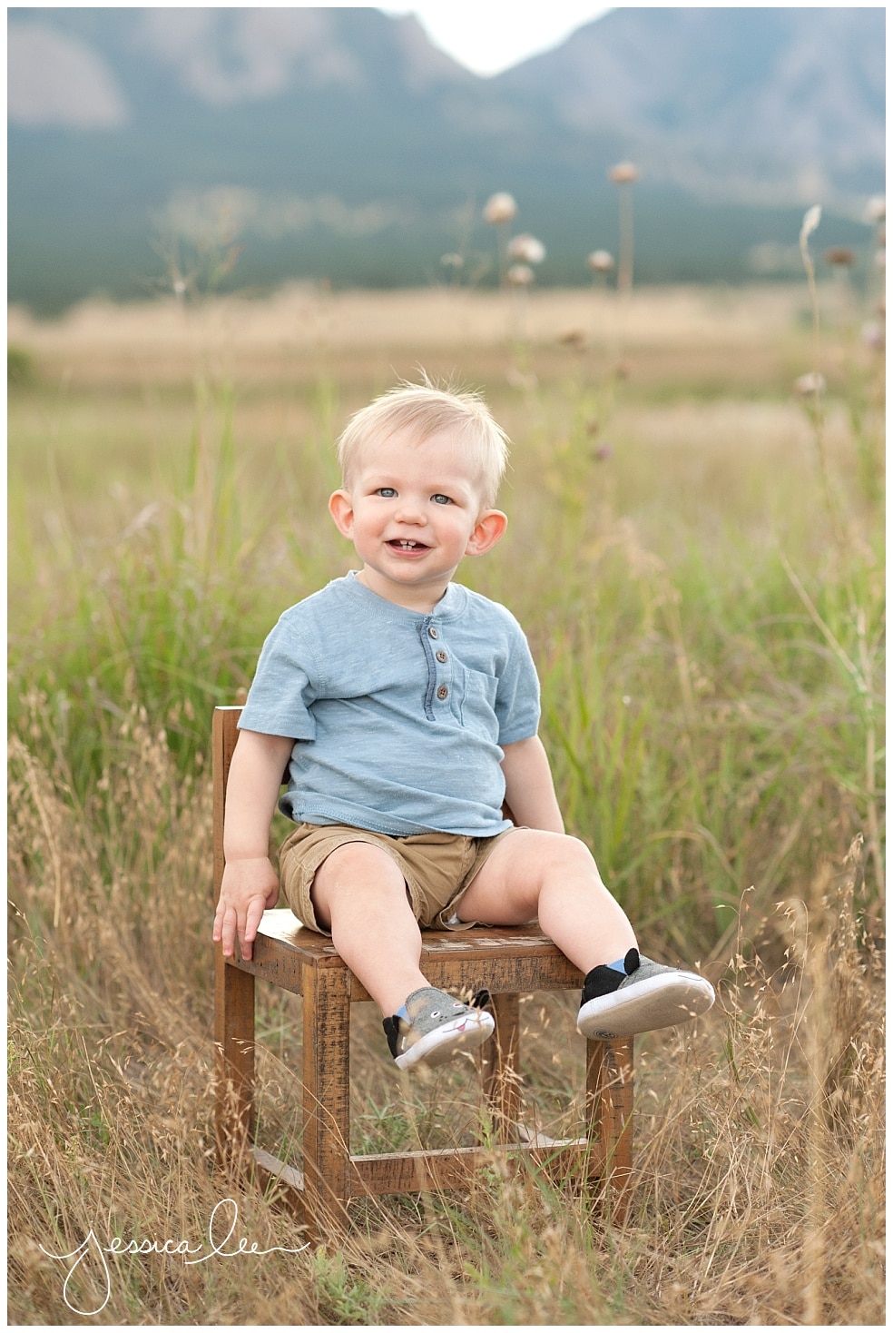 Lafayette Colorado Family Photographer, Jessica Lee Photography, 1 year old sitting in chair