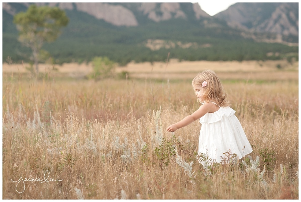 newborn baby photography erie, little girl in Boulder field