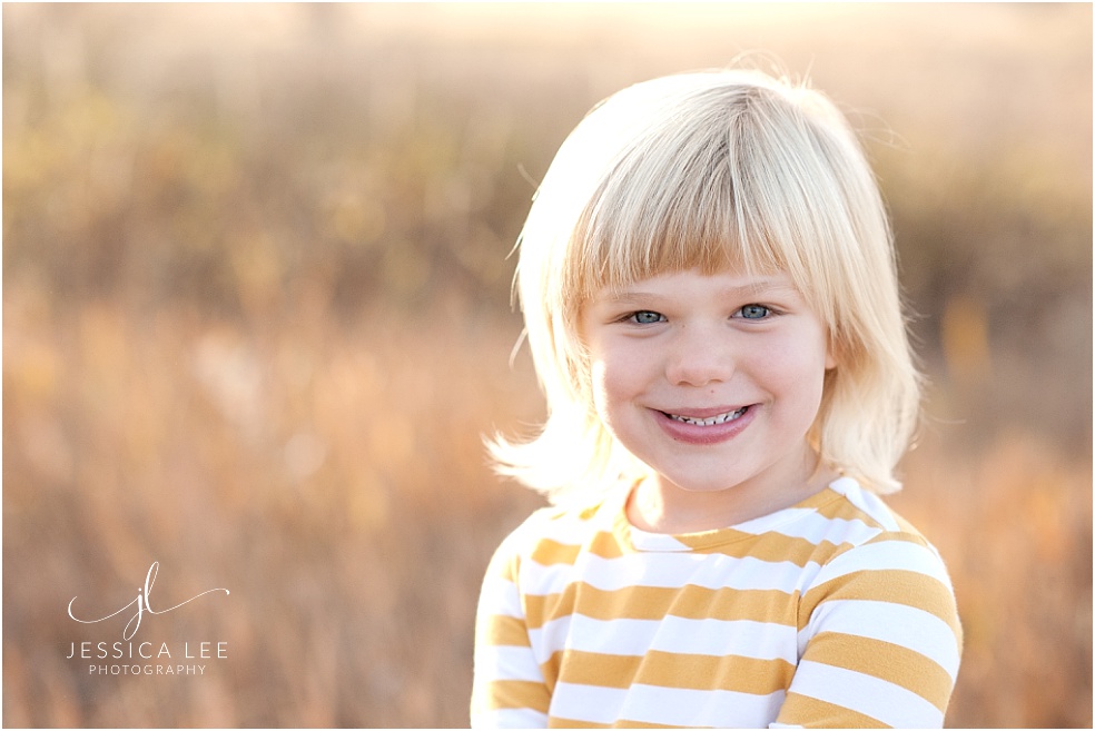 Louisville Family Photographer, little girl smiling at camera