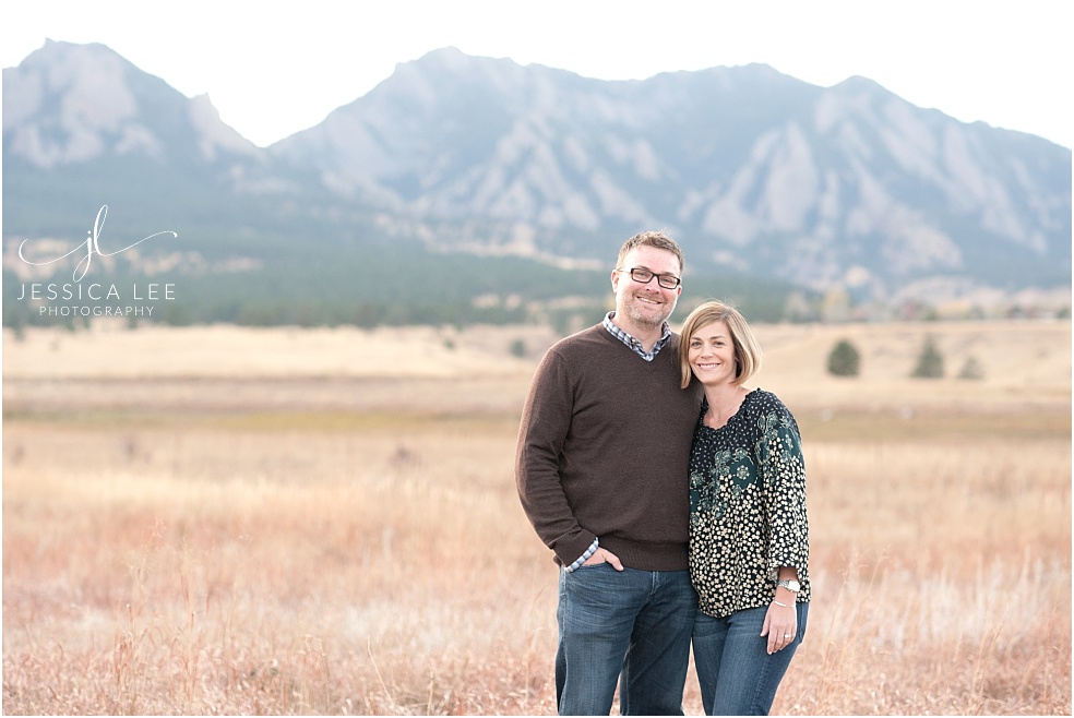 Louisville Family Photographer, husband and wife in front of mountains