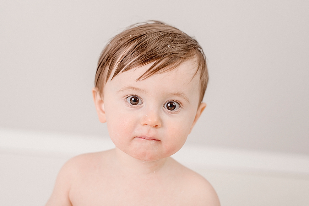 Toddler baby boy with big brown eyes | Photo by baby photographer South Huntsville Jessica Lee