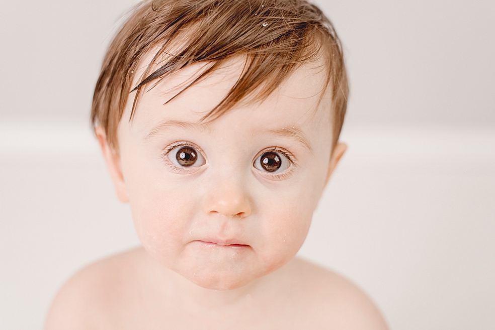 Baby boy with big brown eyes | Photo by baby photographer South Huntsville Jessica Lee