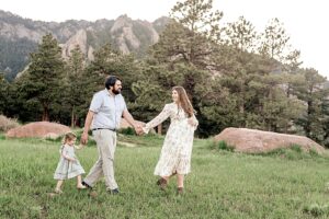 Family walking together during maternity session | Jessica Lee Photography