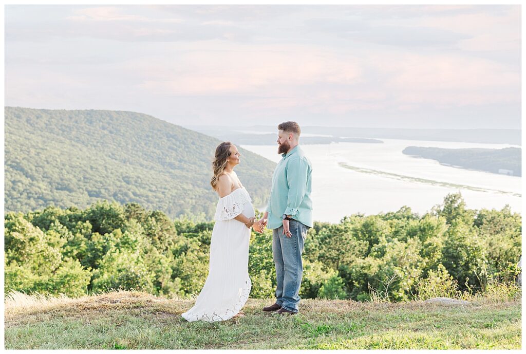 Outdoor Maternity Photos Huntsville Alabama